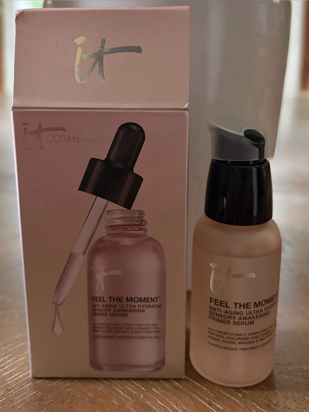 it cosmetics Feel The Moment Primer Serum